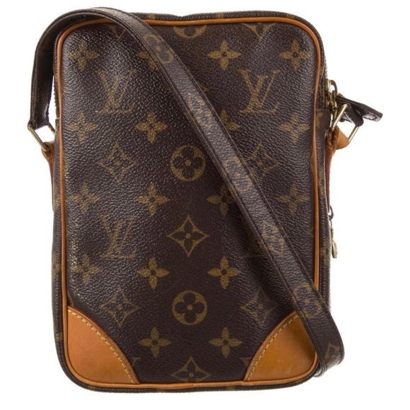 Authentic Louis Vuitton Used Camera bag No rips - Picture 3 of 9